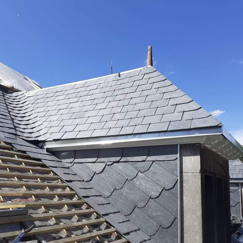 renovation-de-toit-en-ardoise